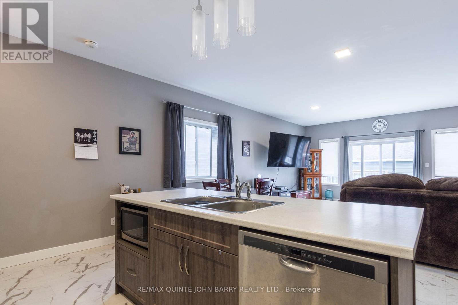 103 Dewal Place Property Photo 27