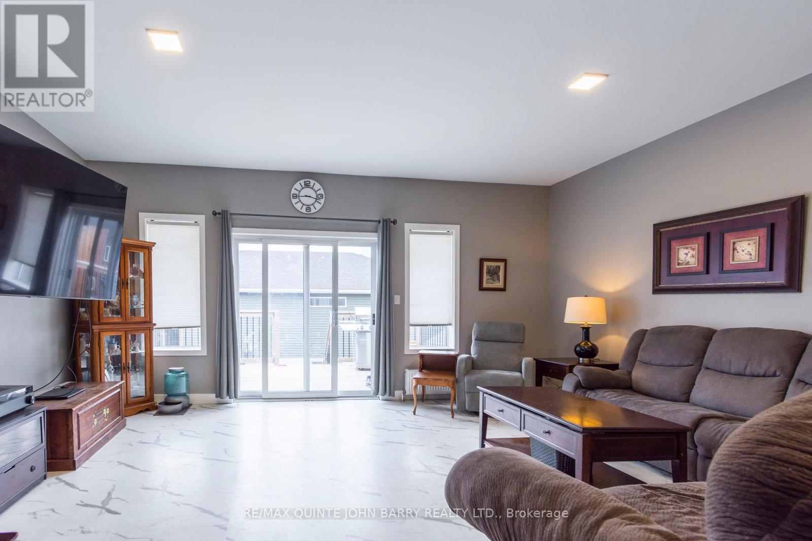 103 Dewal Place Property Photo 29
