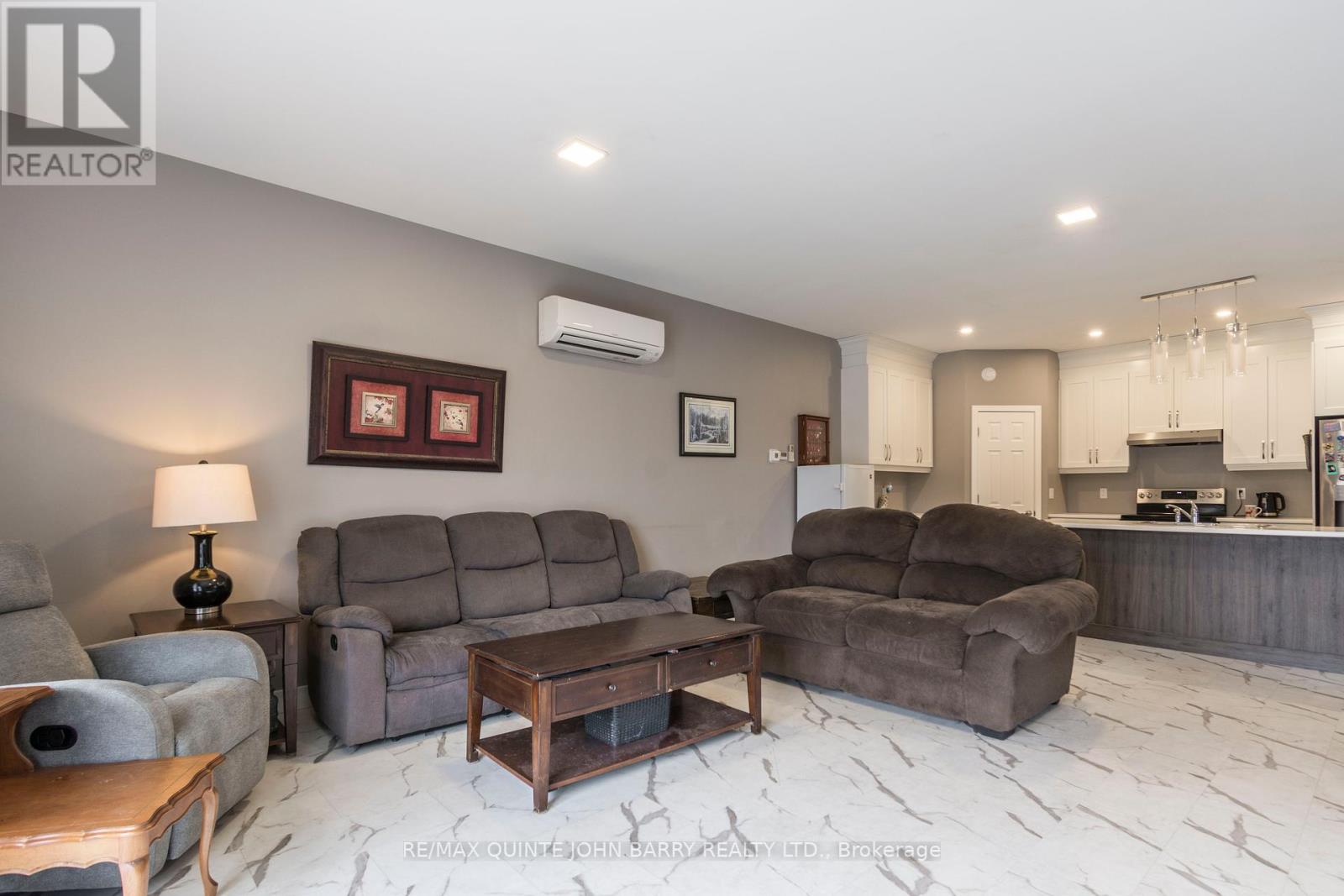 103 Dewal Place Property Photo 31