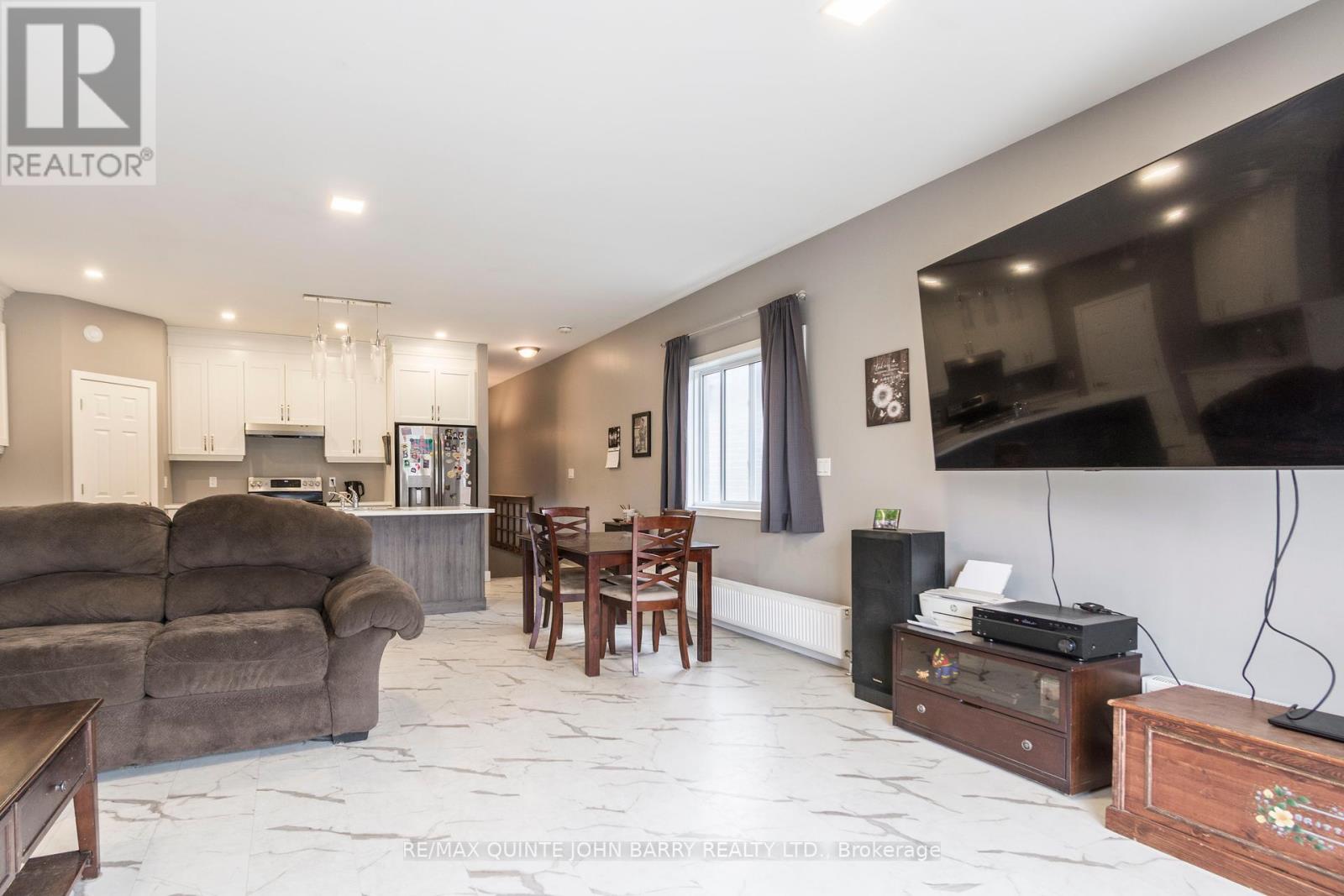 103 Dewal Place Property Photo 32