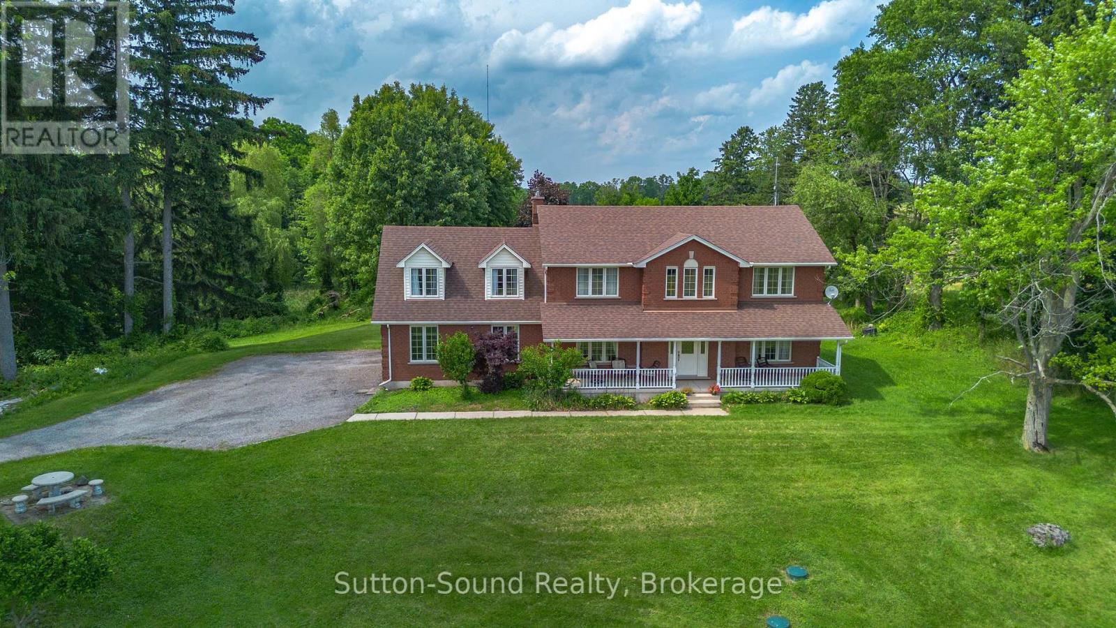 373 SCENIC DRIVE Property Photo 1