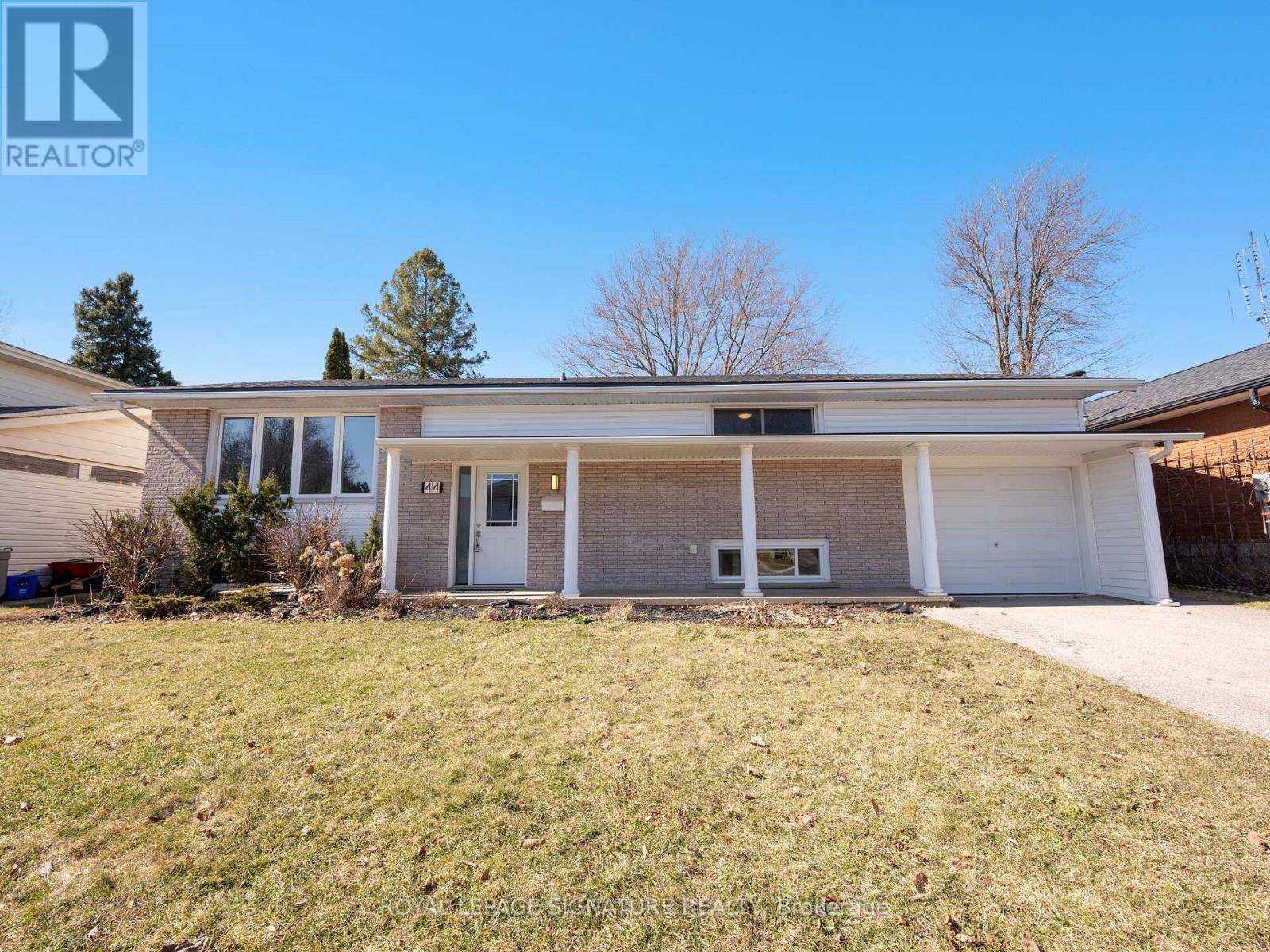44 Brier Park Road Property Photo