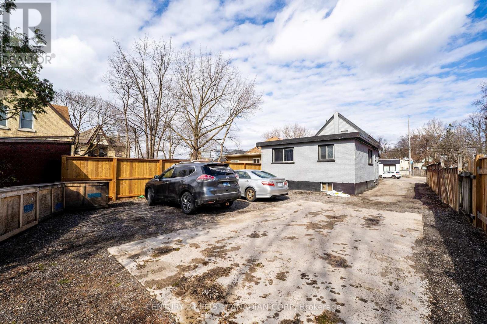 451 Hamilton Road Property Photo 4