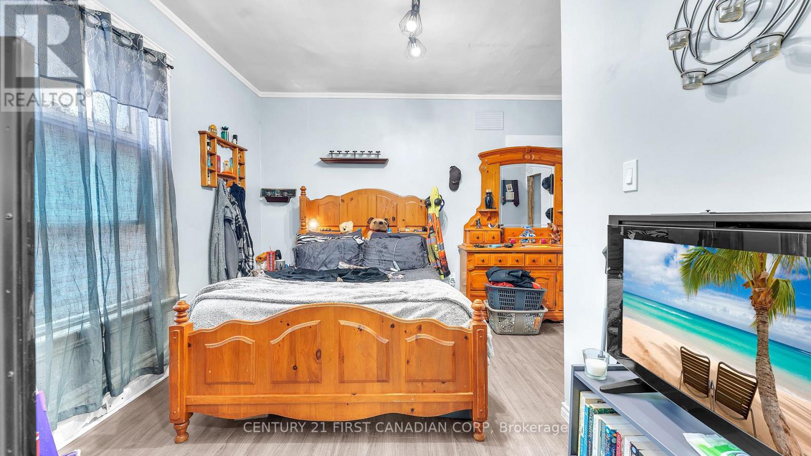 451 Hamilton Road Property Photo 7