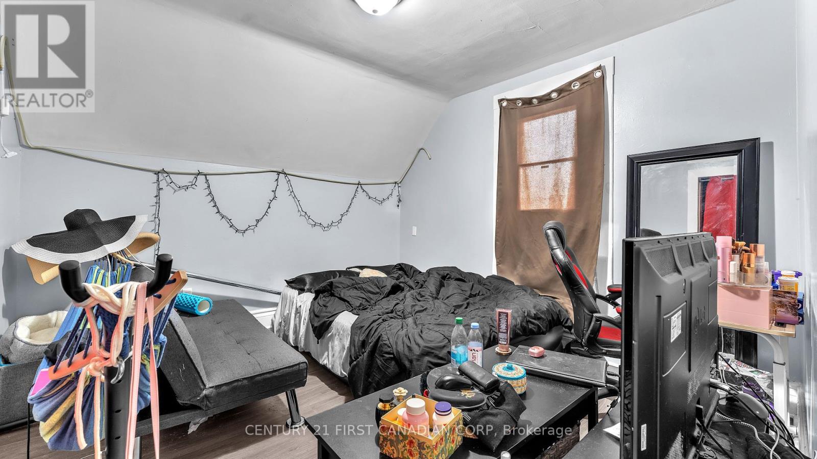 451 Hamilton Road Property Photo 11