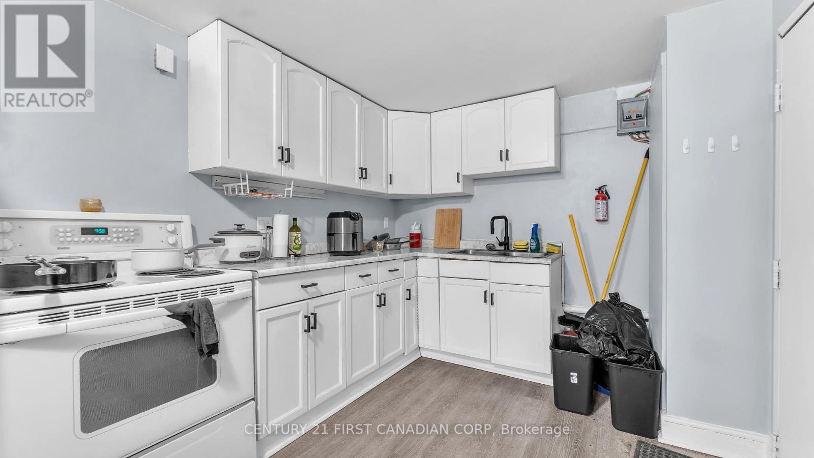 451 Hamilton Road Property Photo 18