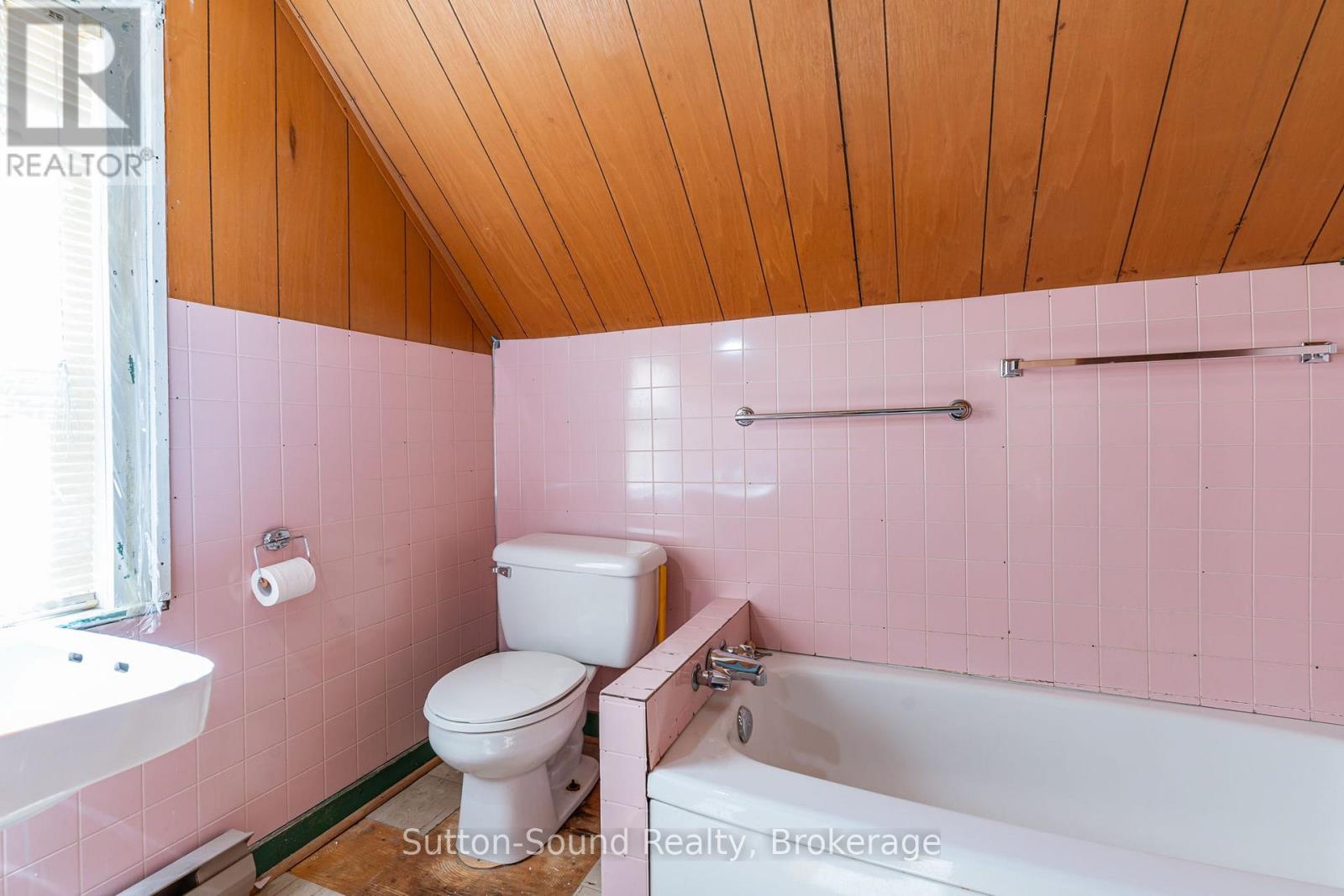 443 And 445 Taylor Street Property Photo 13