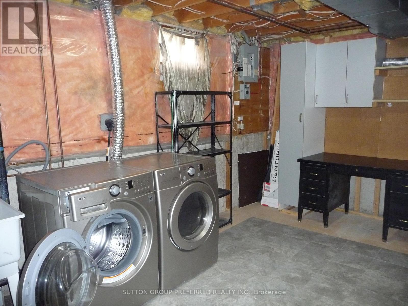 175 Portsmouth Crescent E Property Photo 22