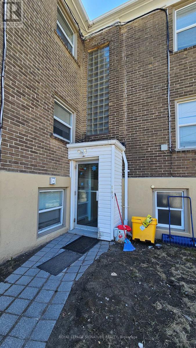 99 Douglas Street Property Photo 6