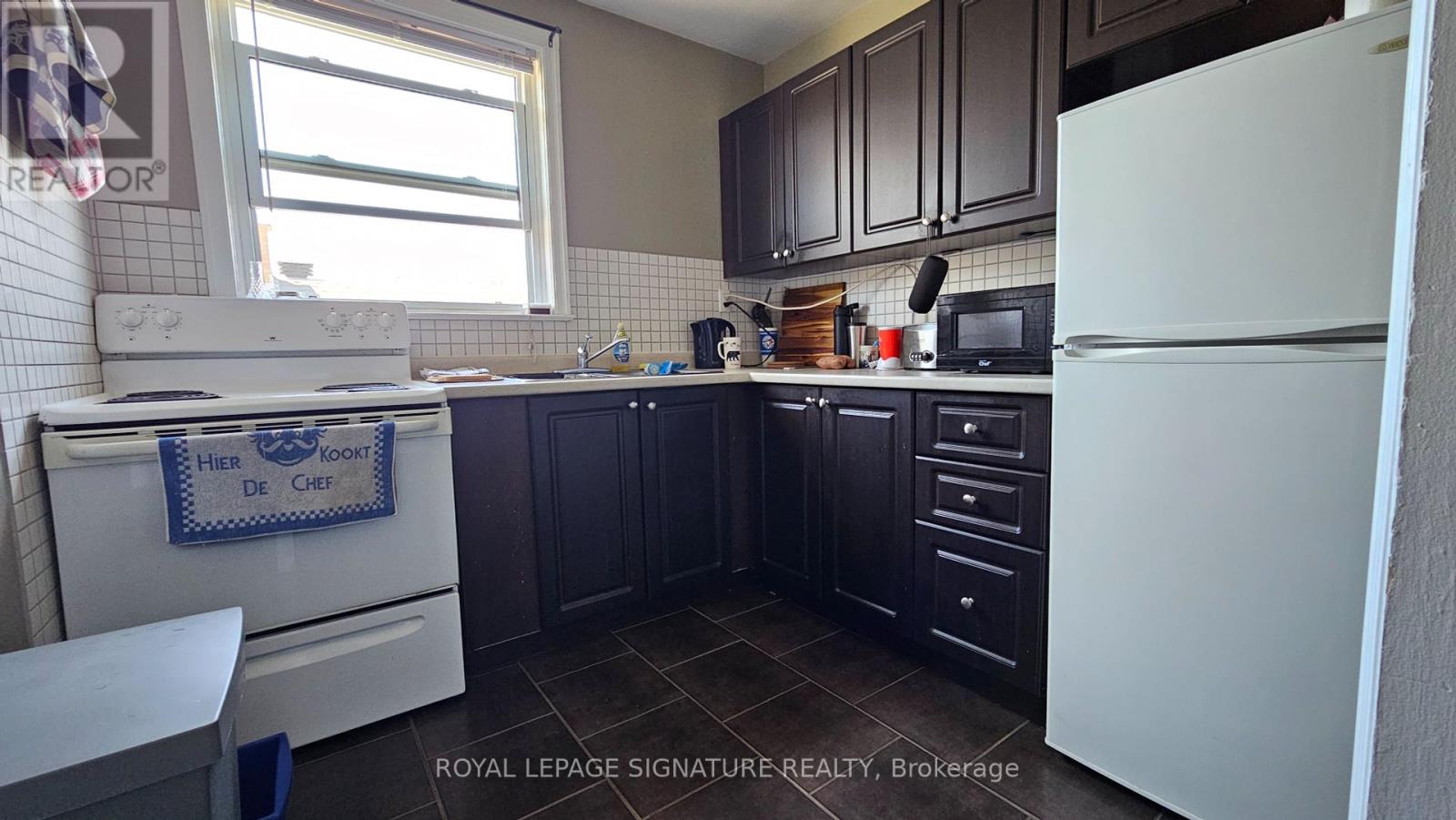 99 Douglas Street Property Photo 7