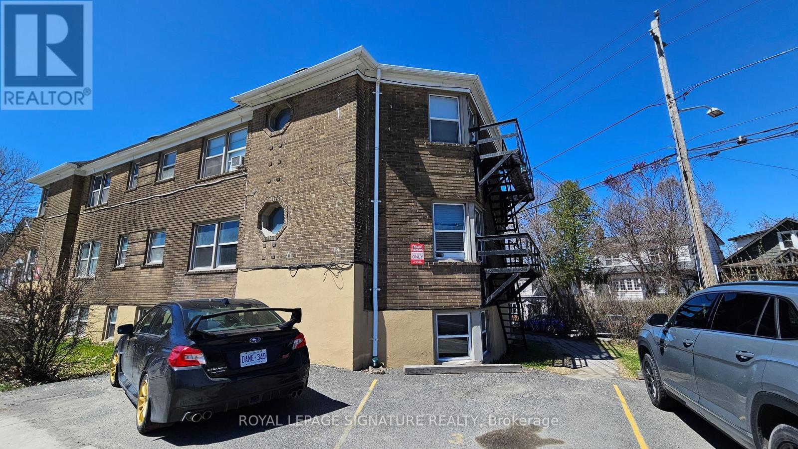 99 Douglas Street Property Photo 2