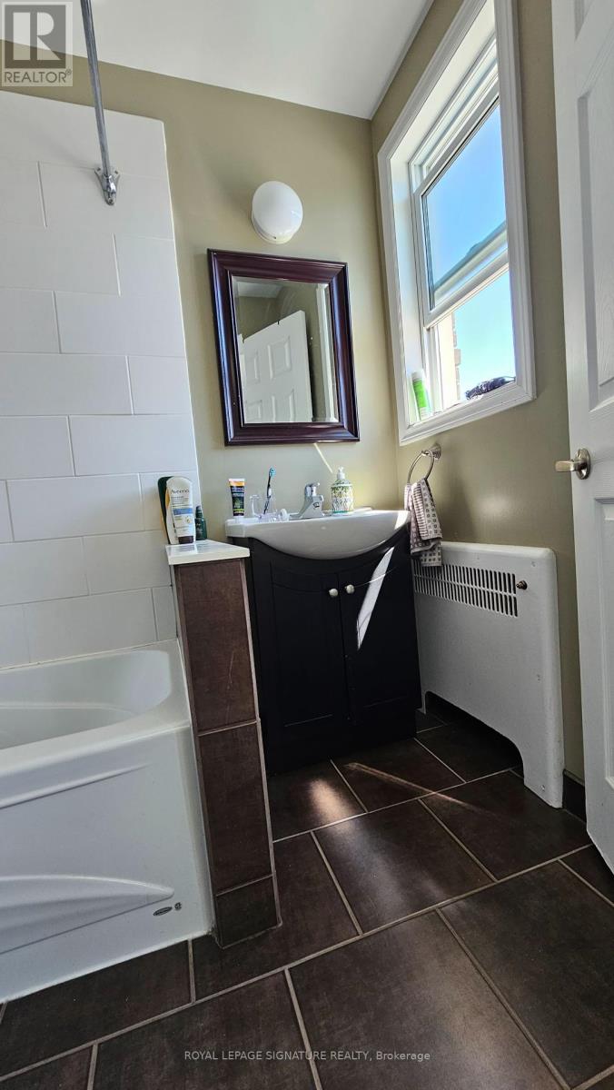 99 Douglas Street Property Photo 11