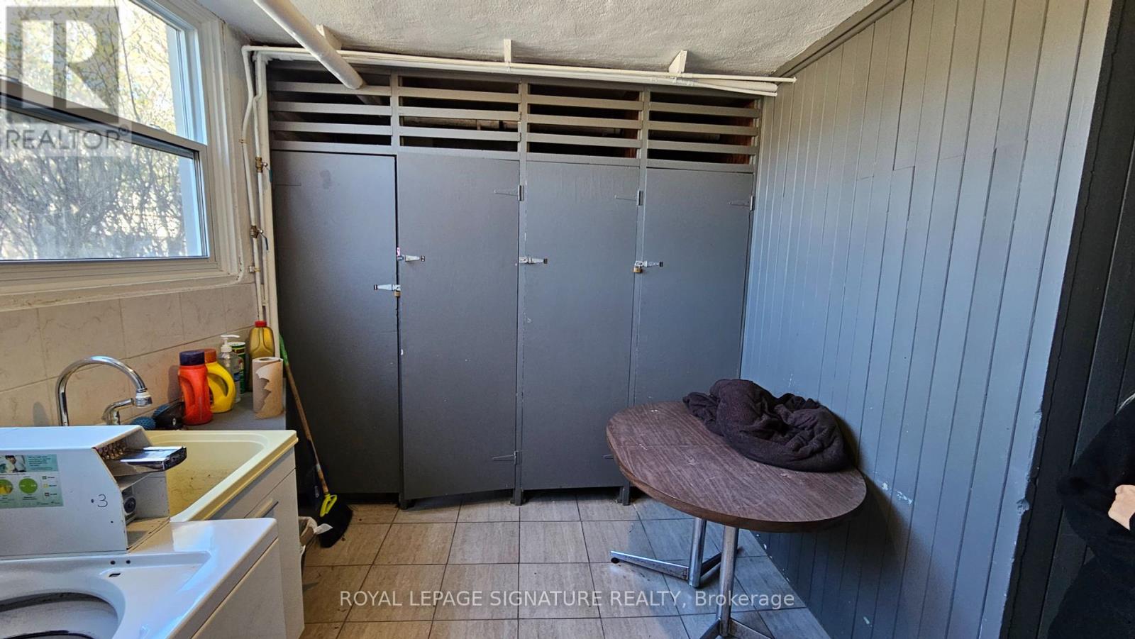 99 Douglas Street Property Photo 25