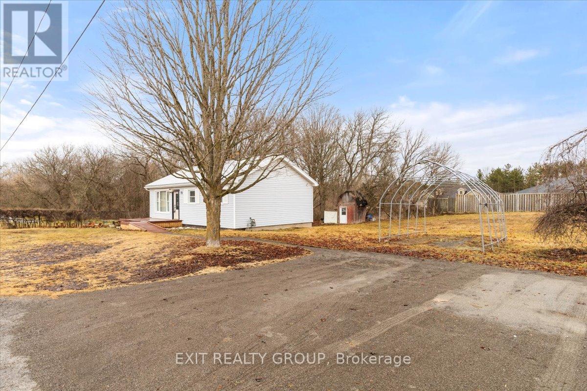 73 Livingstone Avenue E Property Photo