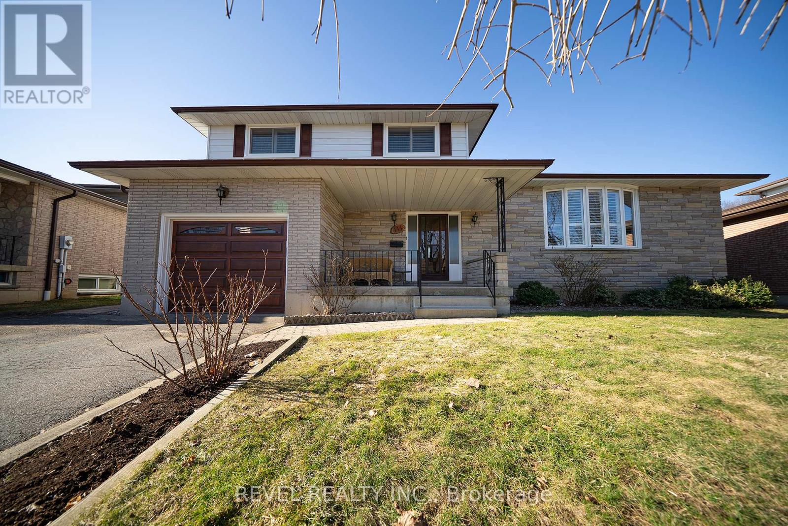 111 Greenfield Road Property Photo