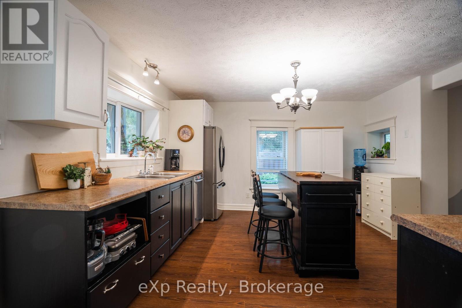 601 Dawson Street Property Photo 12