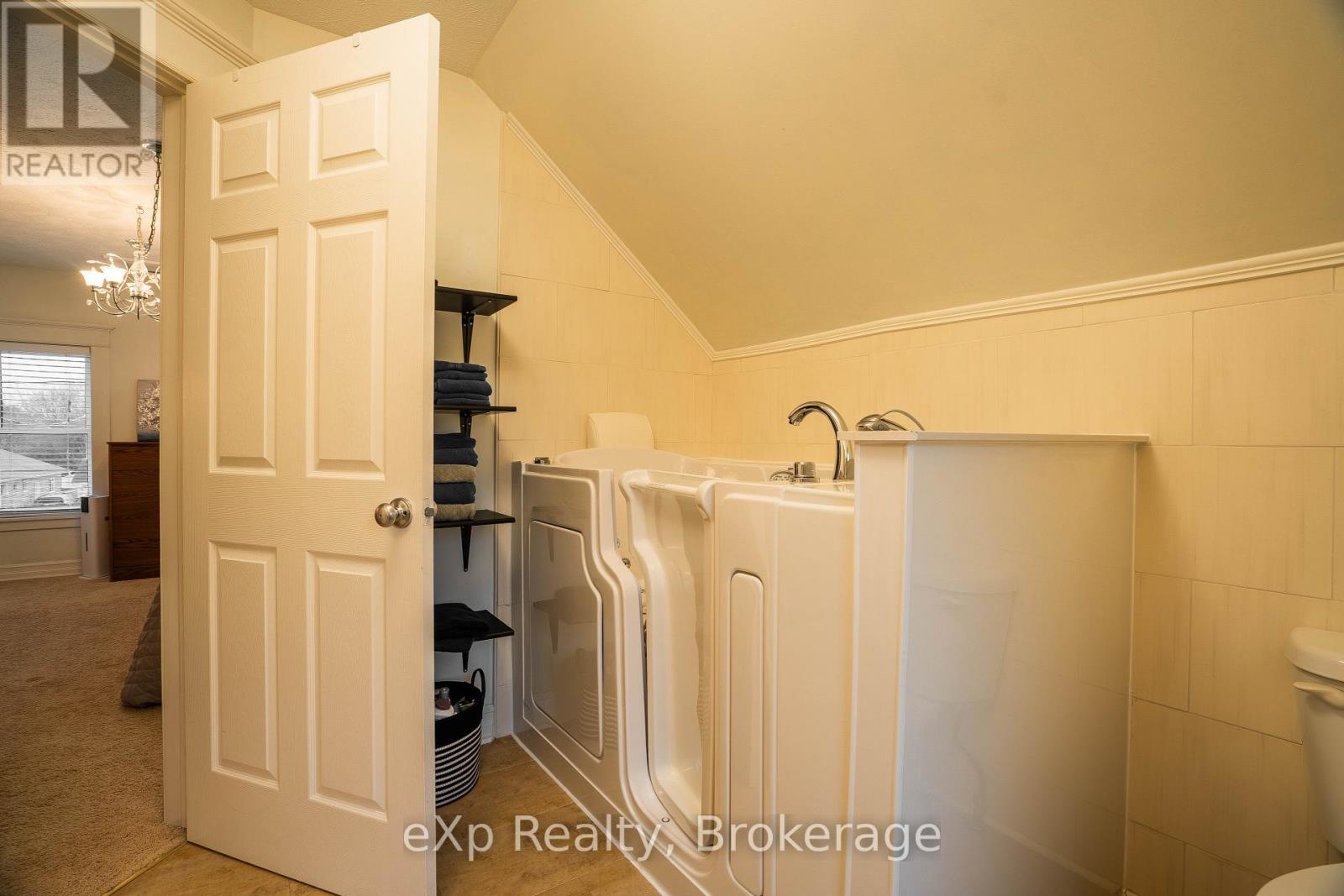 601 Dawson Street Property Photo 29