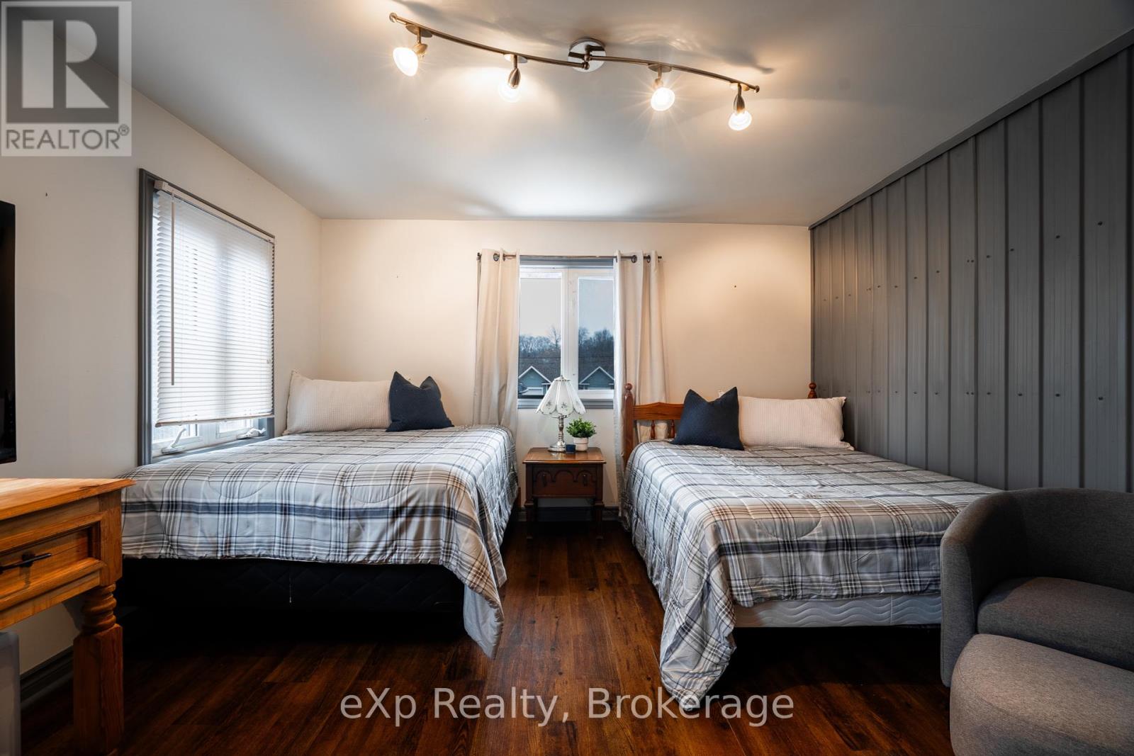 601 Dawson Street Property Photo 36