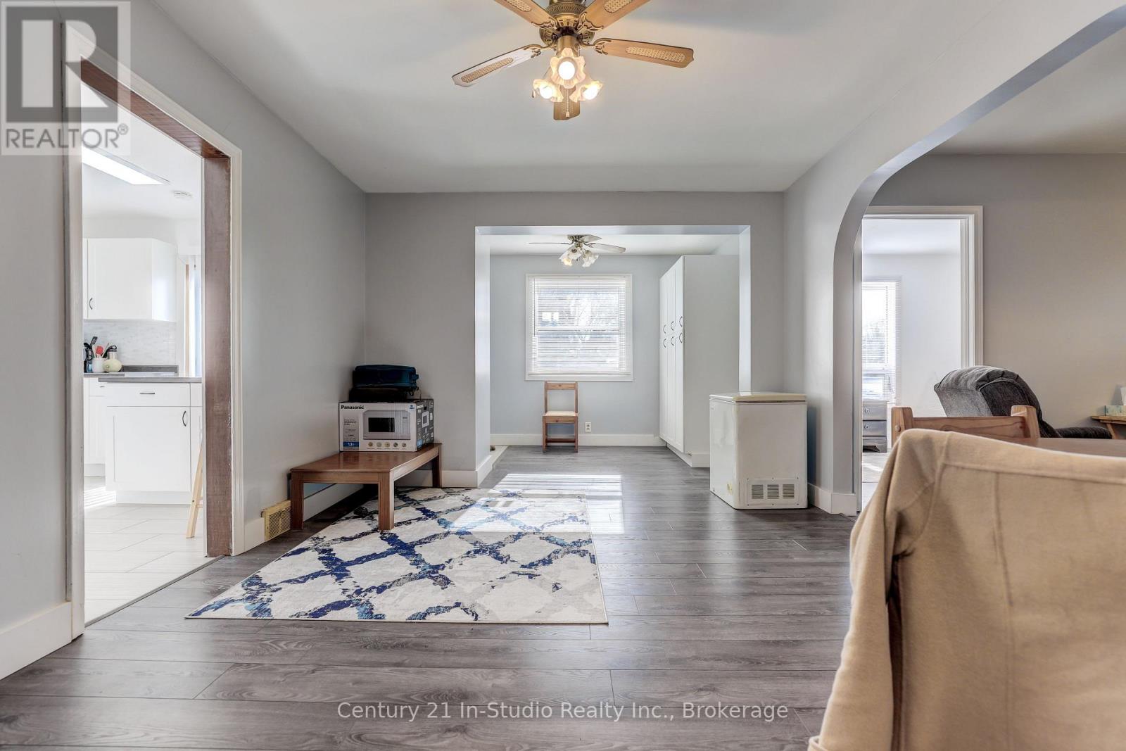 103 King Street Property Photo 16