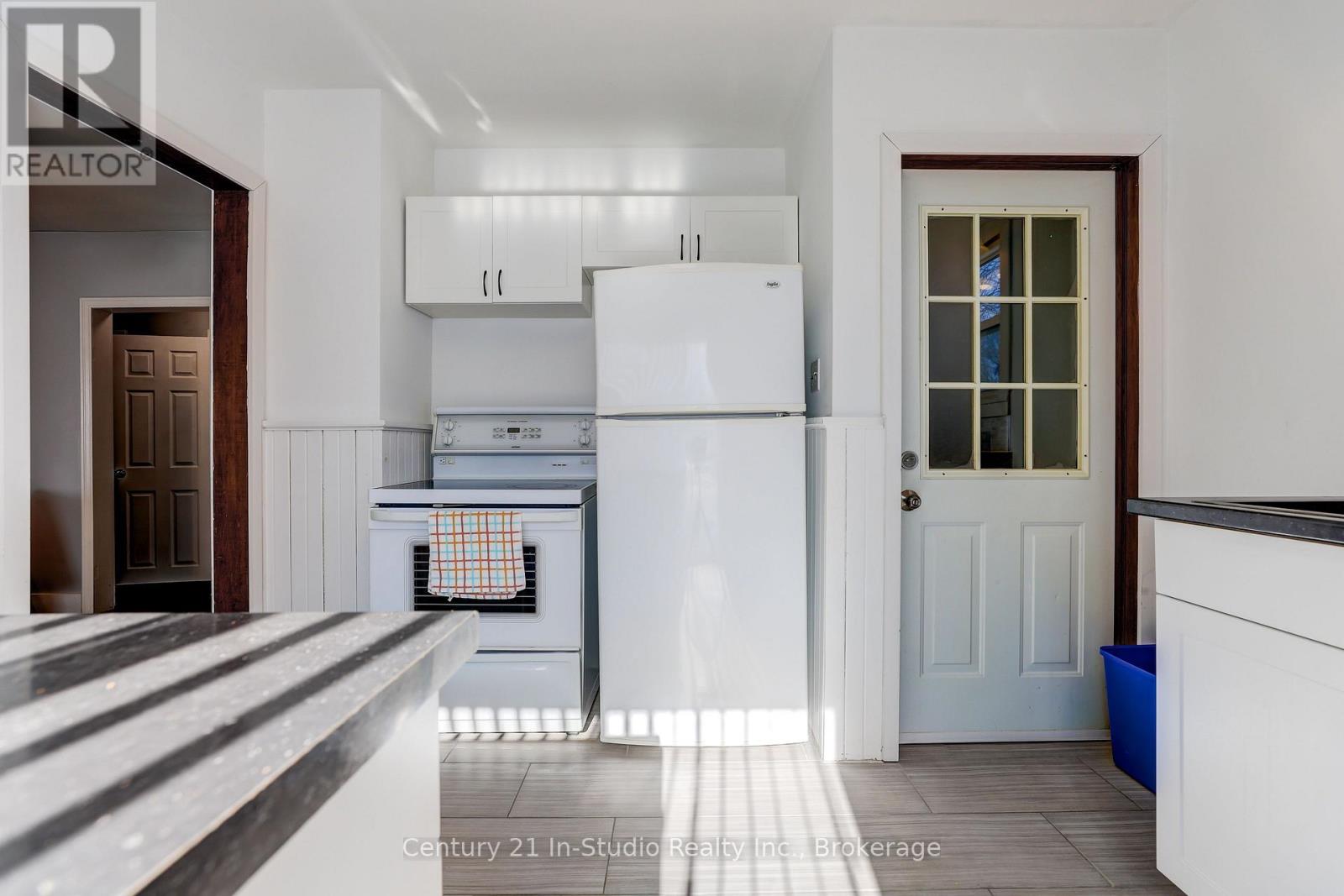 103 King Street Property Photo 21