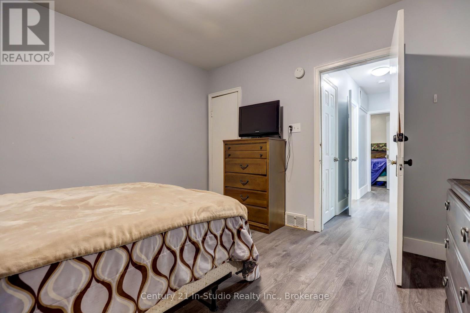 103 King Street Property Photo 22