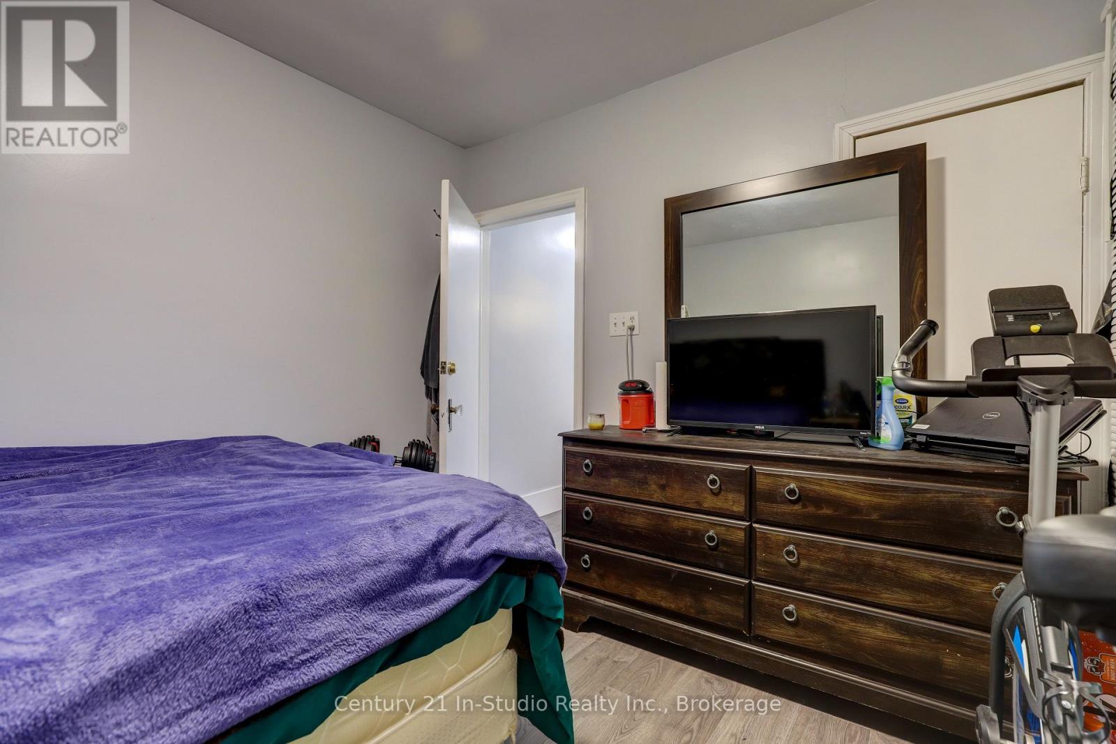 103 King Street Property Photo 23