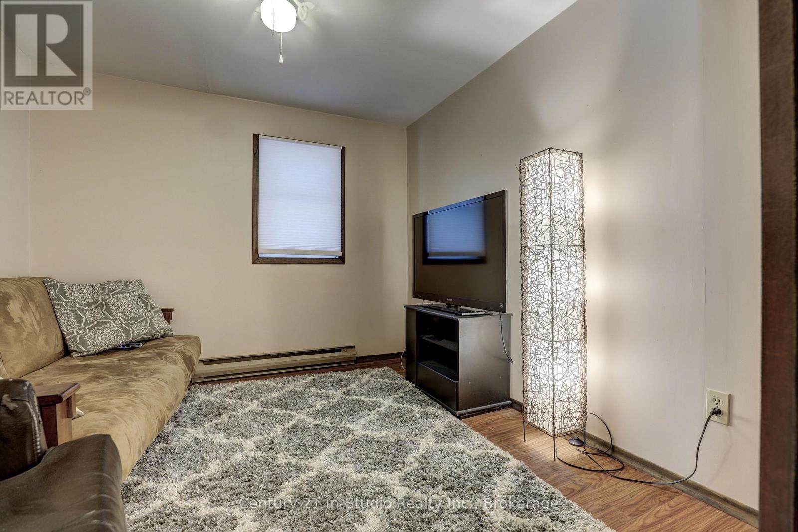 103 King Street Property Photo 27