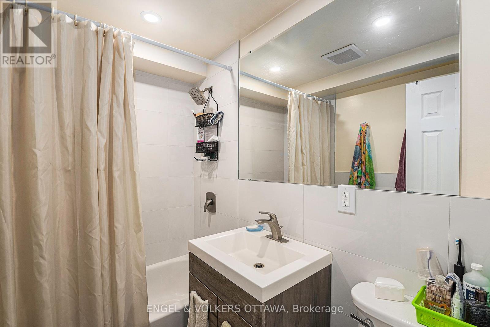 340 Lacasse Avenue Property Photo 15
