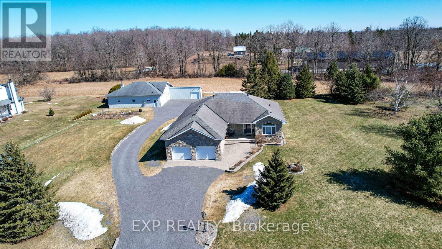 415 Johnston Road Property Photo 5