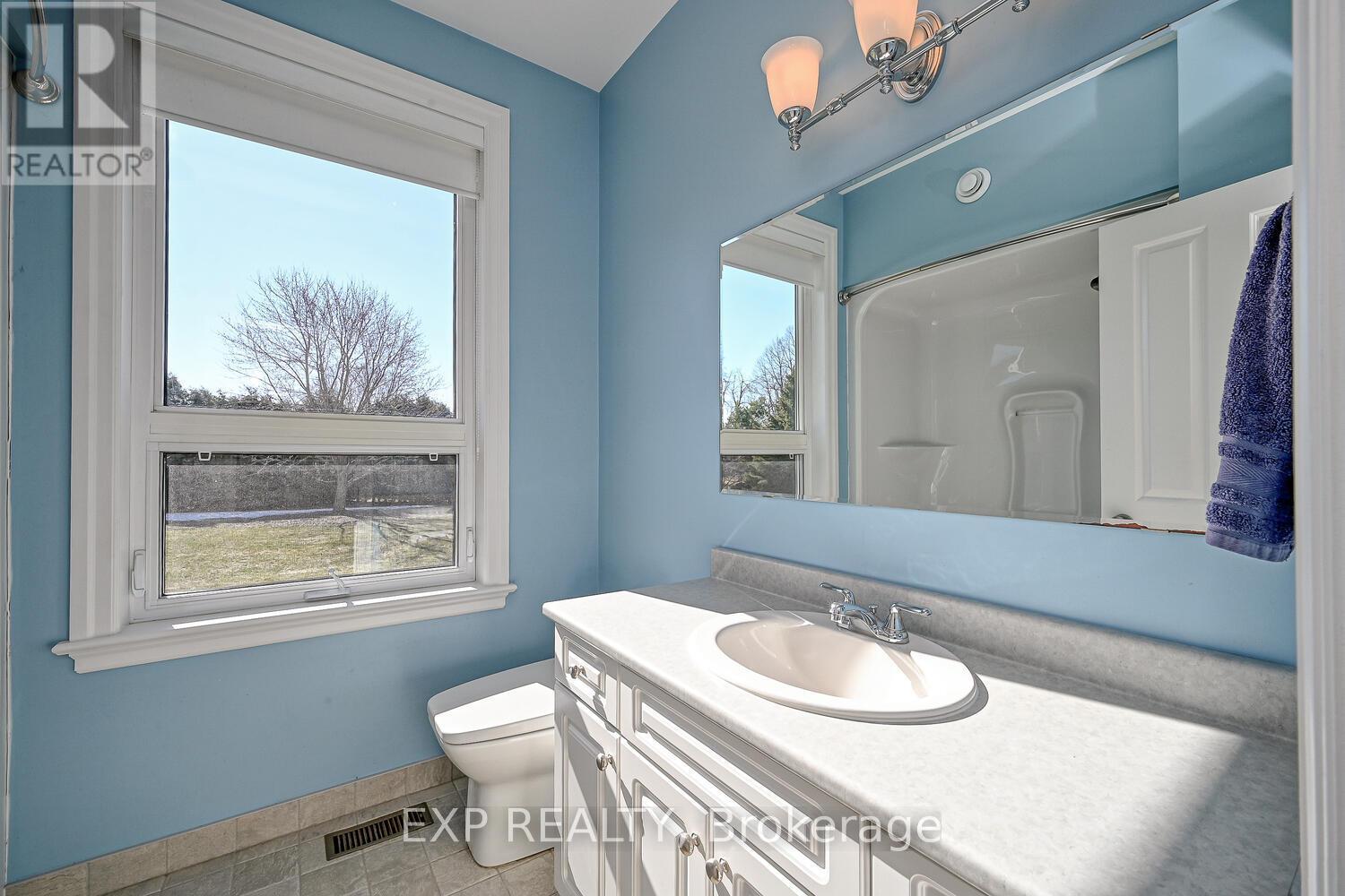 415 Johnston Road Property Photo 19