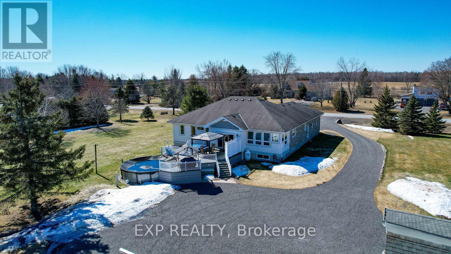 415 Johnston Road Property Photo 43