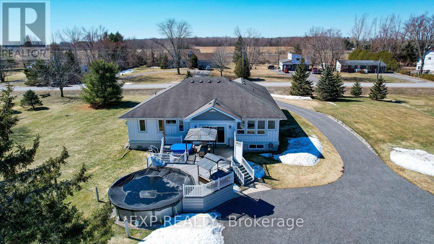 415 Johnston Road Property Photo 44