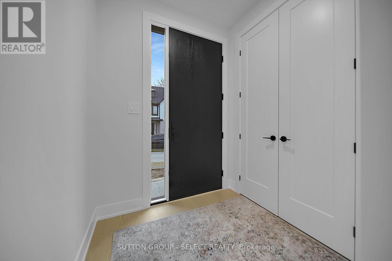 30 - 1175 Riverbend Road Property Photo 3