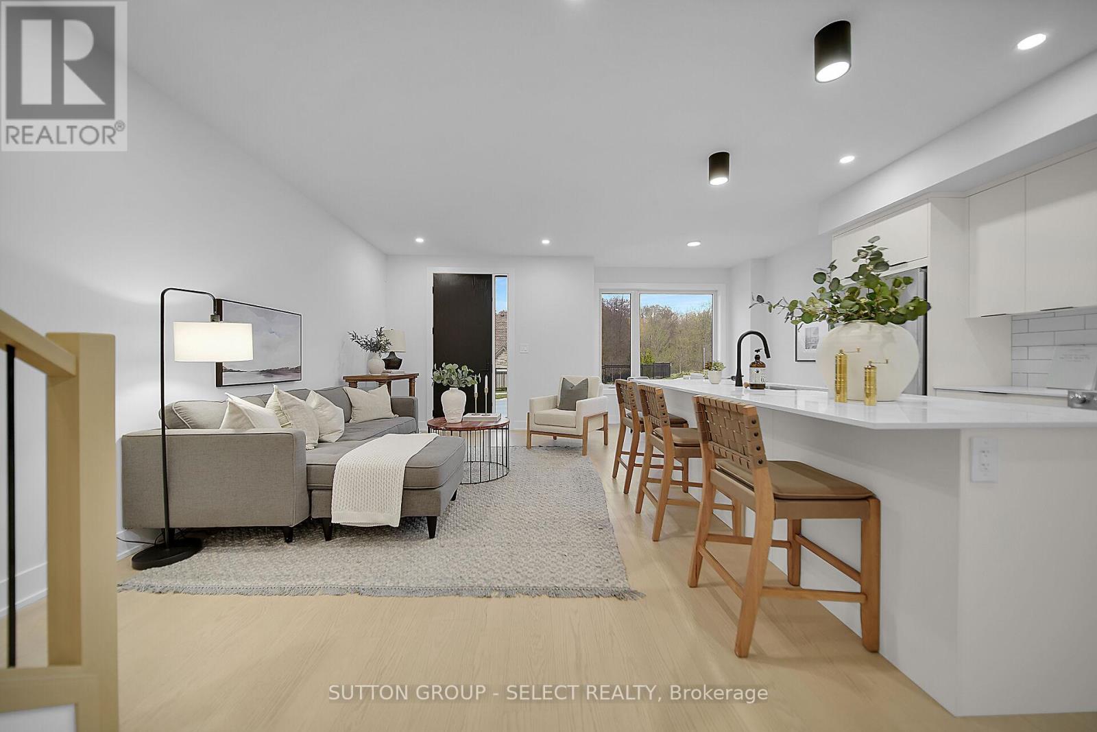 30 - 1175 Riverbend Road Property Photo 7