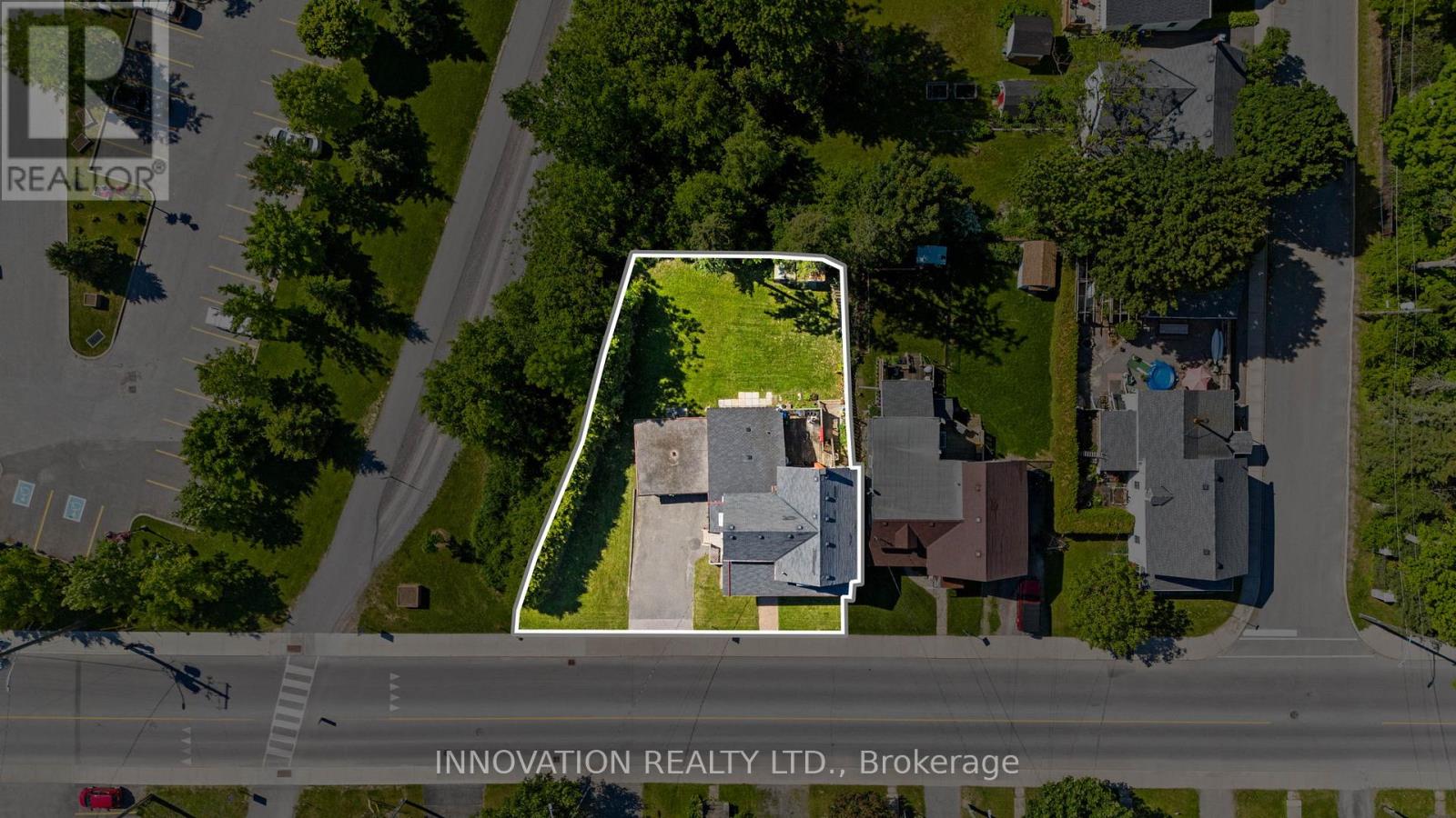 55 Lake Avenue E Property Photo 27