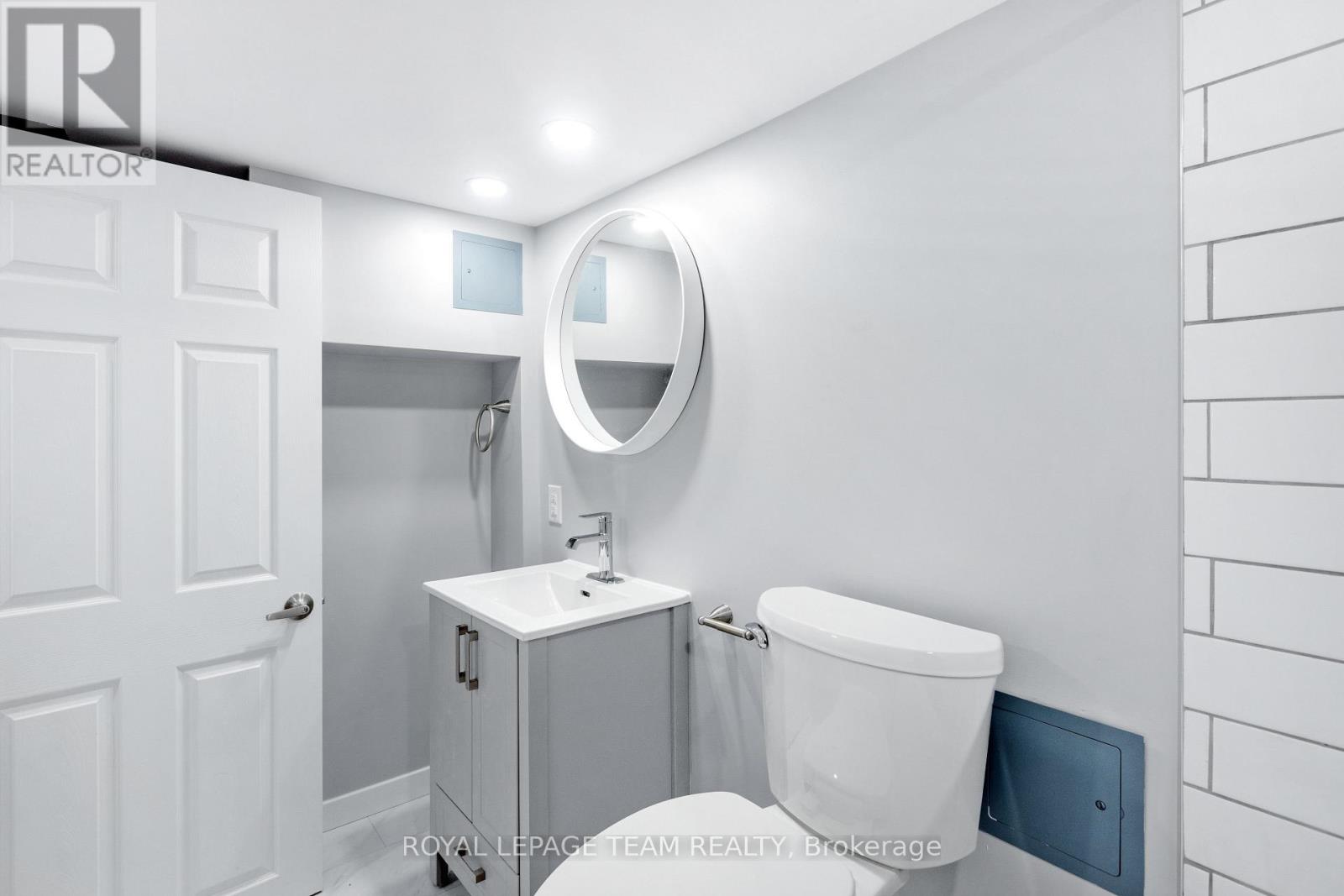 7 - 883 Somerset Street W Property Photo 10