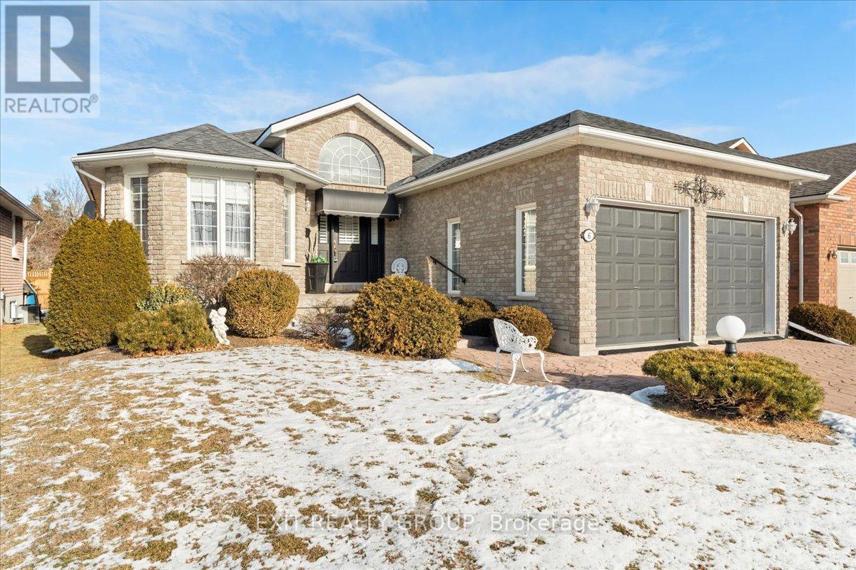 6 Hazel Court Property Photo