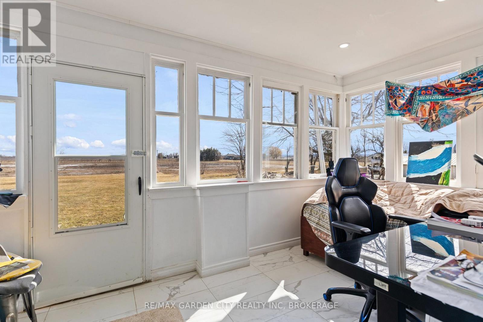 997 Niagara Stone Road Property Photo 13