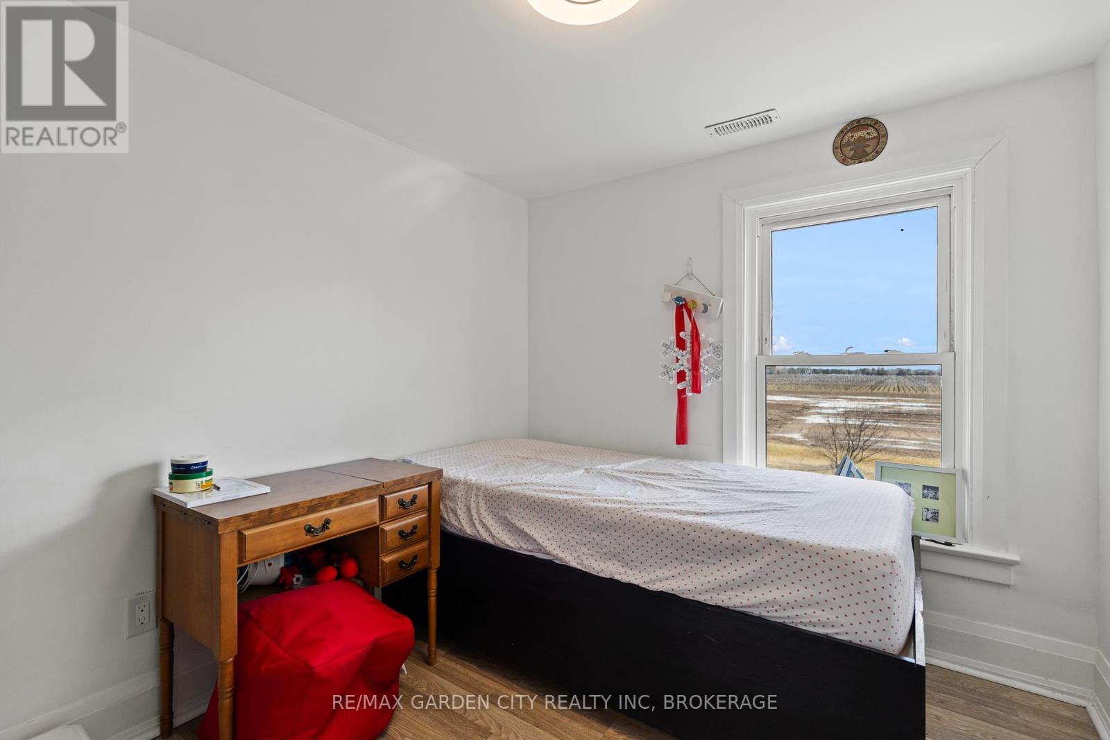 997 Niagara Stone Road Property Photo 22