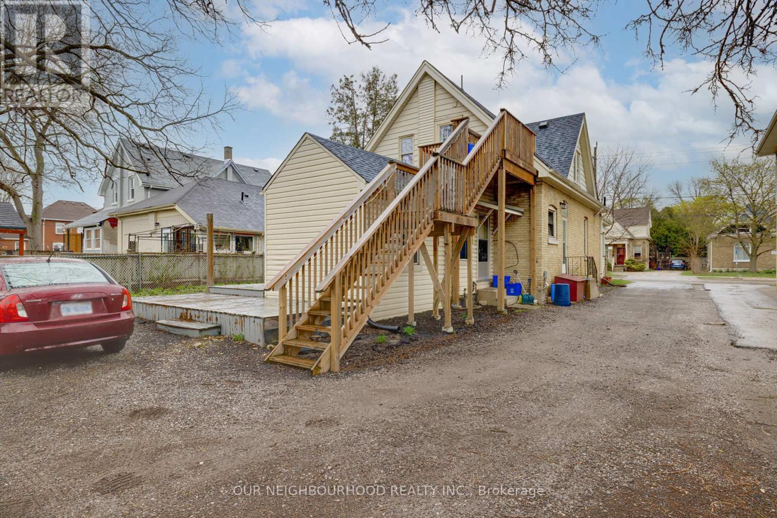 525 Quebec Street Property Photo 4