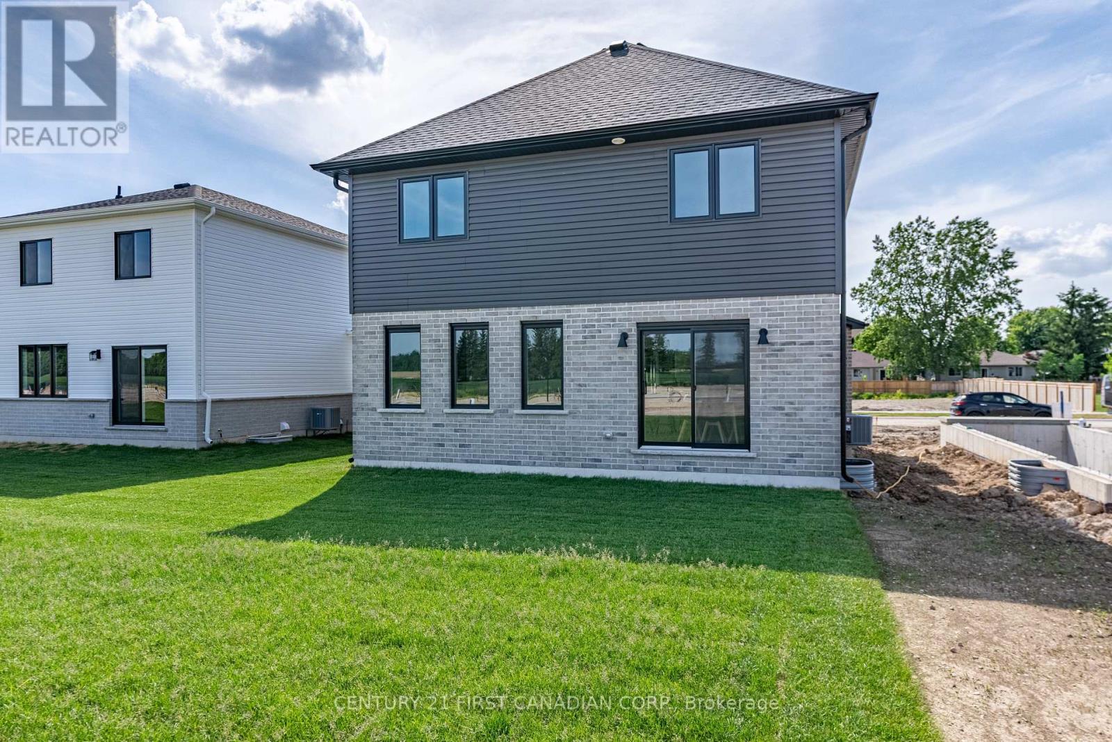 38 Postma Crescent Property Photo 43