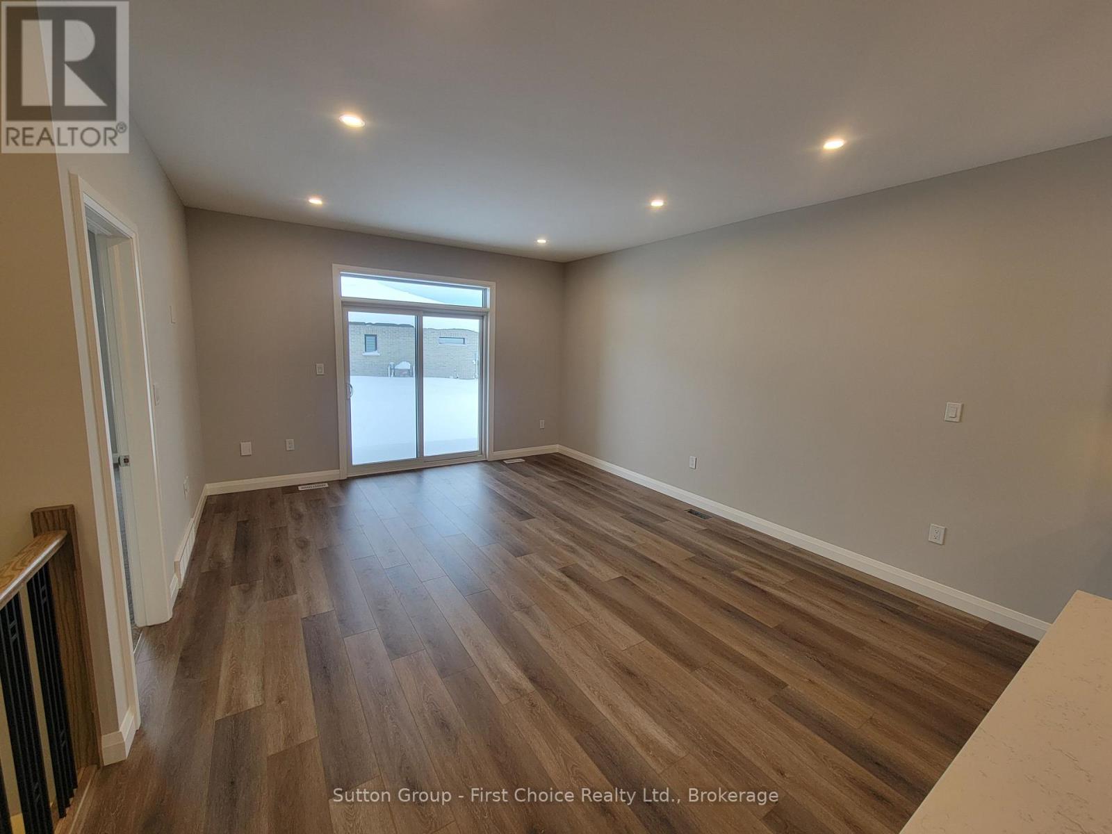 119 Rowe Avenue Property Photo 7