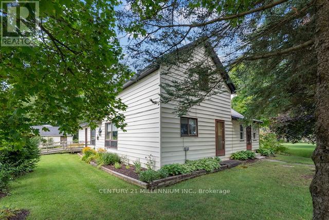 14338 Bruce Road 10 Property Photo 3