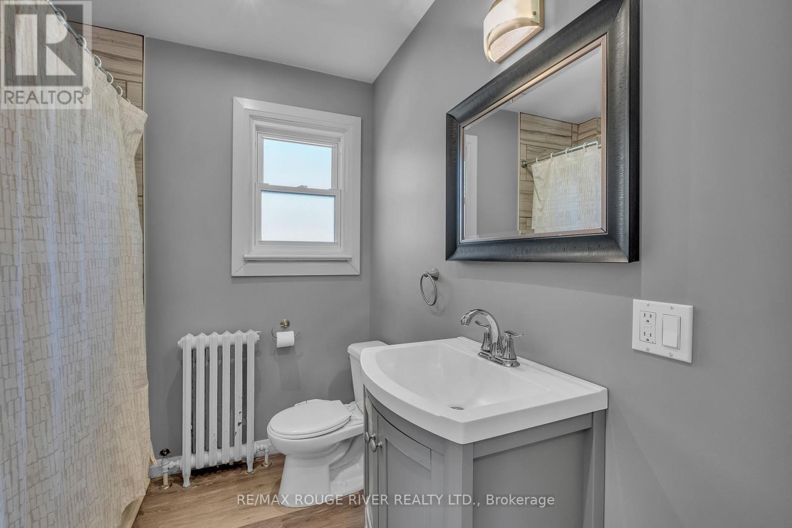 234 King Street E Property Photo 9