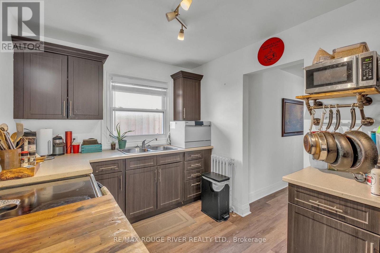 234 King Street E Property Photo 15