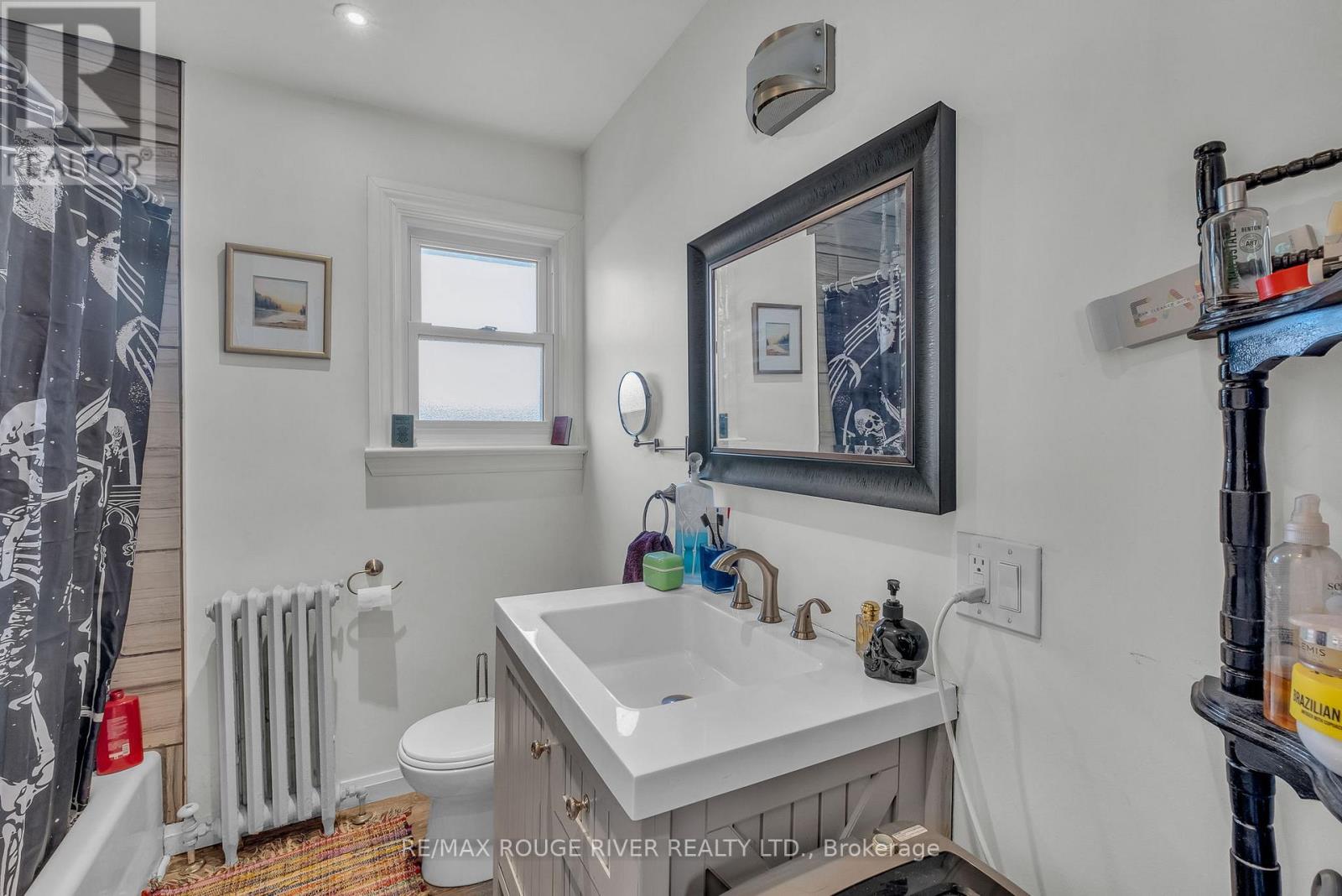 234 King Street E Property Photo 16