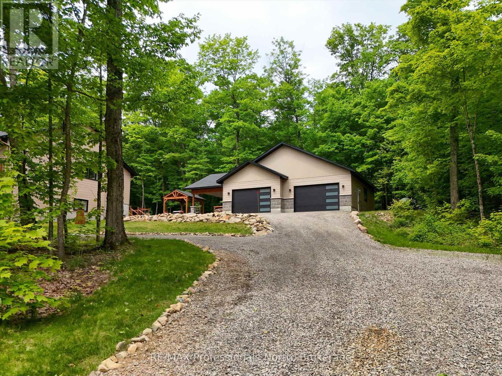 1333 Walker Lake Drive Property Photo 3