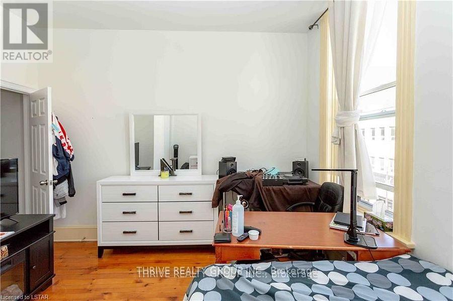 187 Dundas Street Property Photo 17