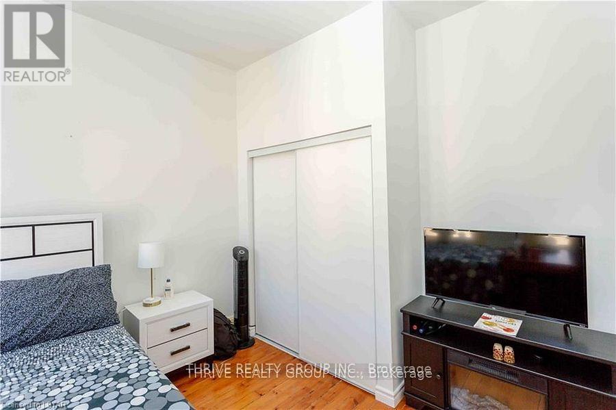 187 Dundas Street Property Photo 18