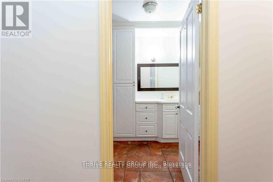 187 Dundas Street Property Photo 20